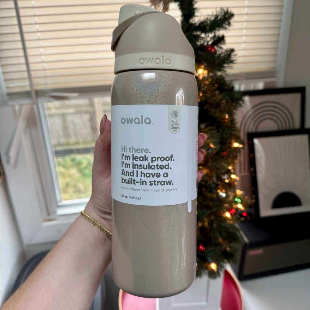 Owala Special Edition 32oz Freesip Water Bottle - Picture 3 of 3